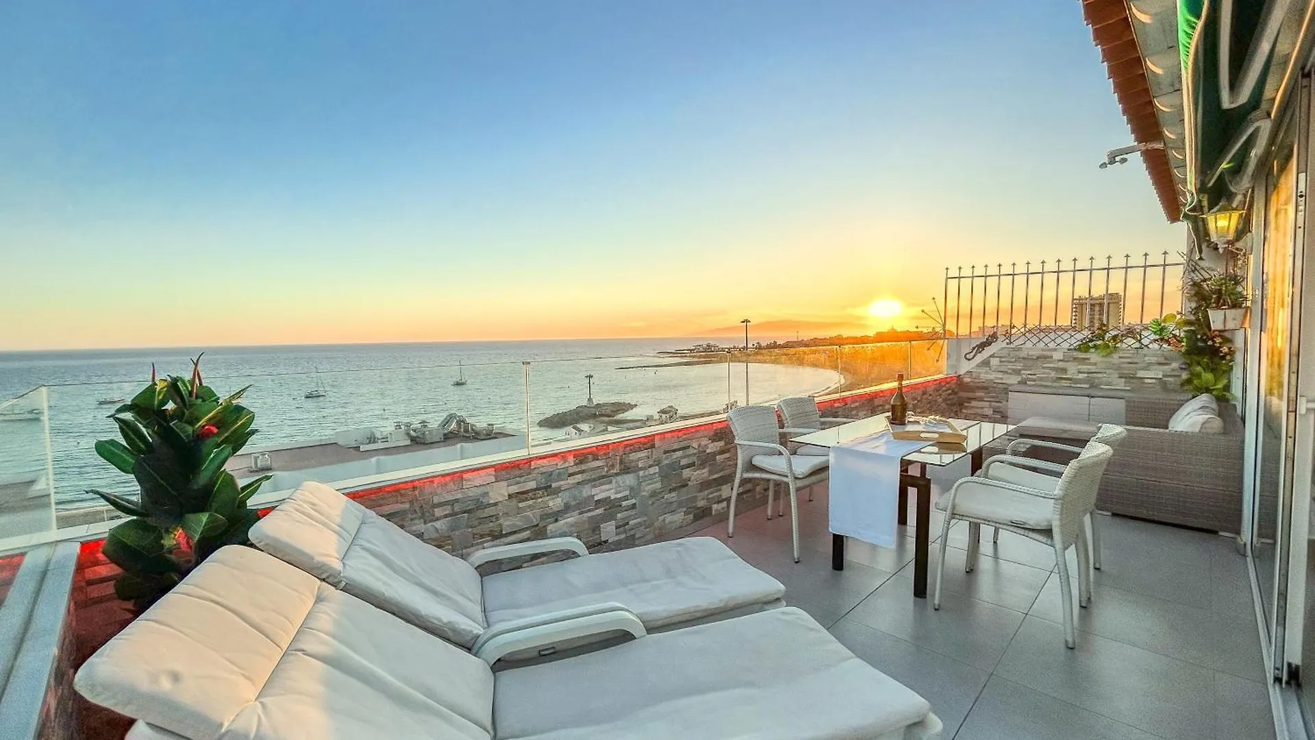 לוס כריסטיאנוס Penthouse Of Views Los Cristianos ספרד