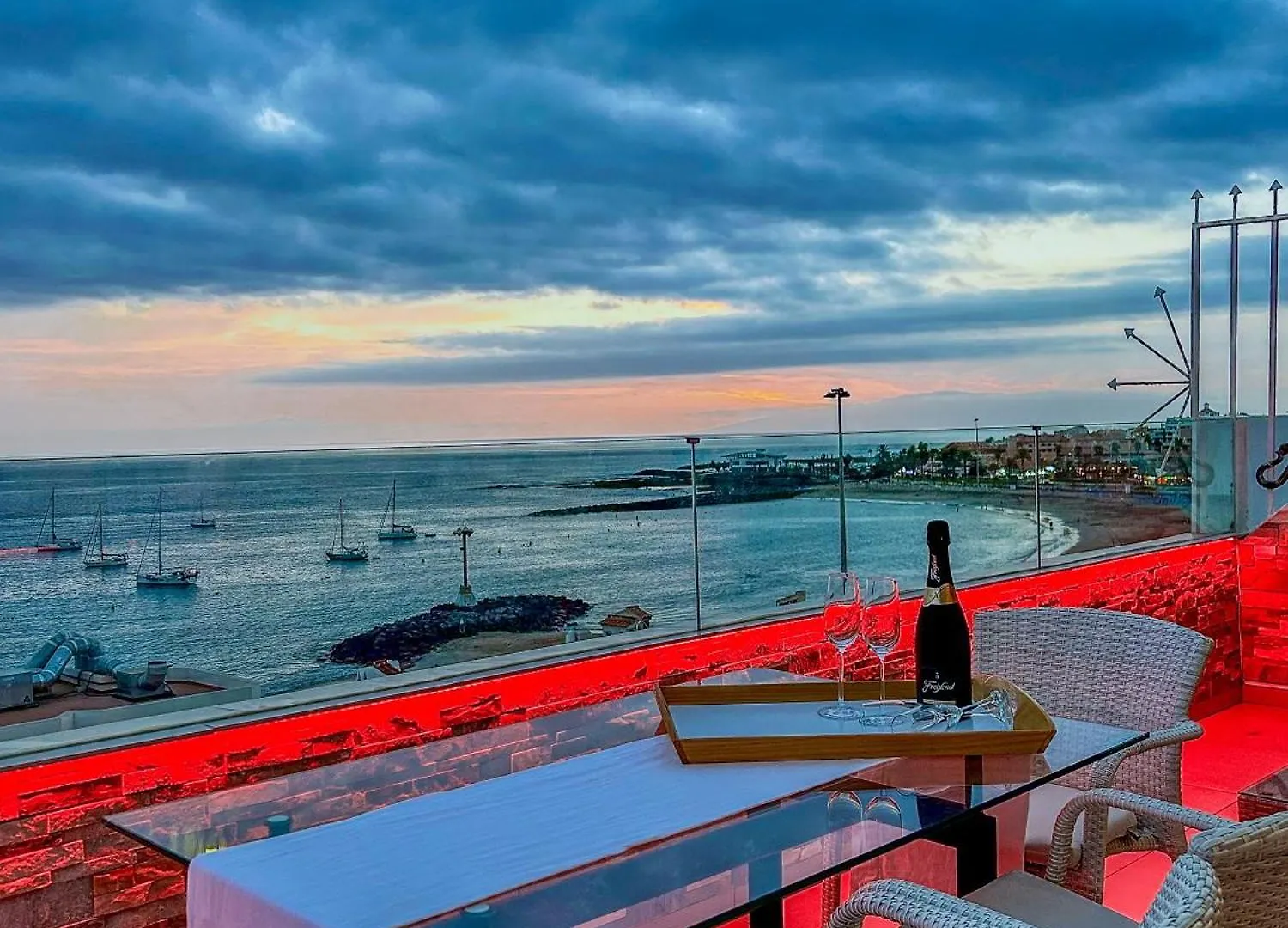 דירה לוס כריסטיאנוס Penthouse Of Views Los Cristianos ספרד